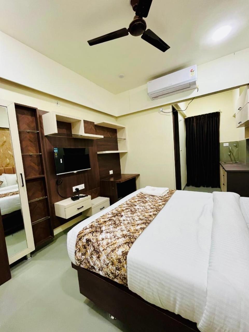 Hotel Nexus Indore Exterior foto